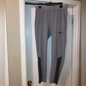 Nike Men’s Pro Drifit Flex Vent Max Training Pants